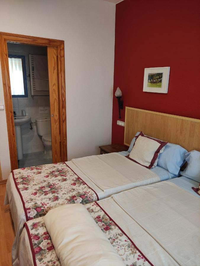 Hostal Escartin Sabiñánigo Exteriér fotografie