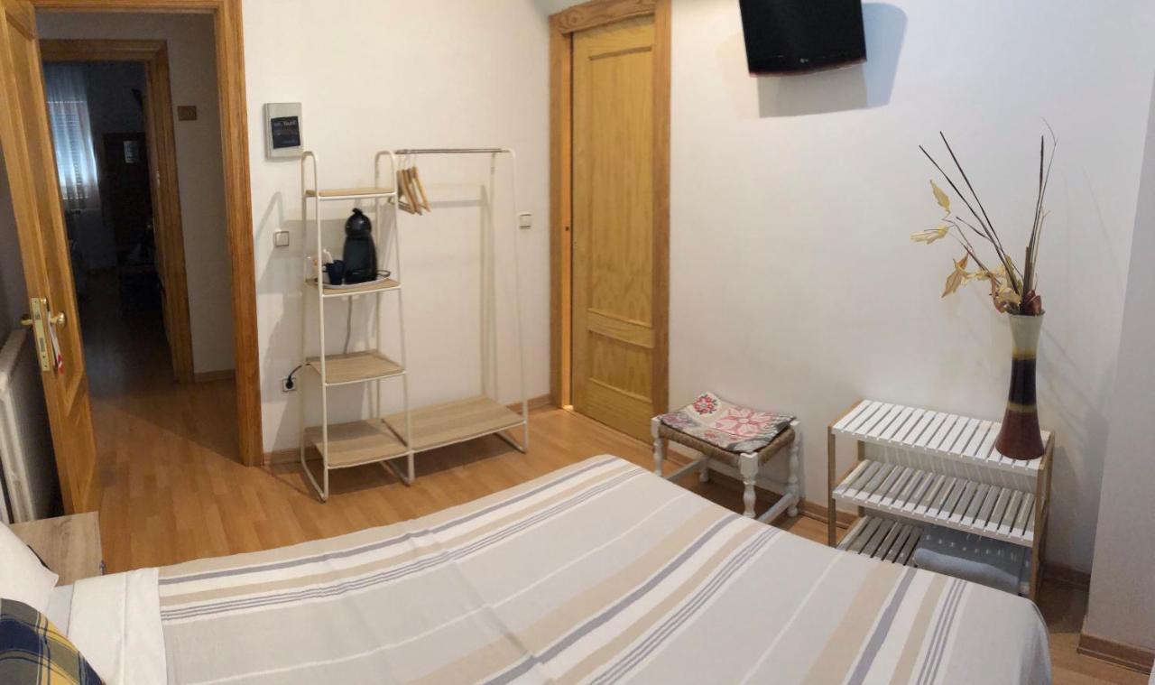 Hostal Escartin Sabiñánigo Exteriér fotografie