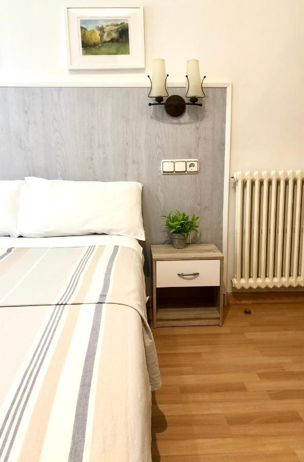Hostal Escartin Sabiñánigo Exteriér fotografie
